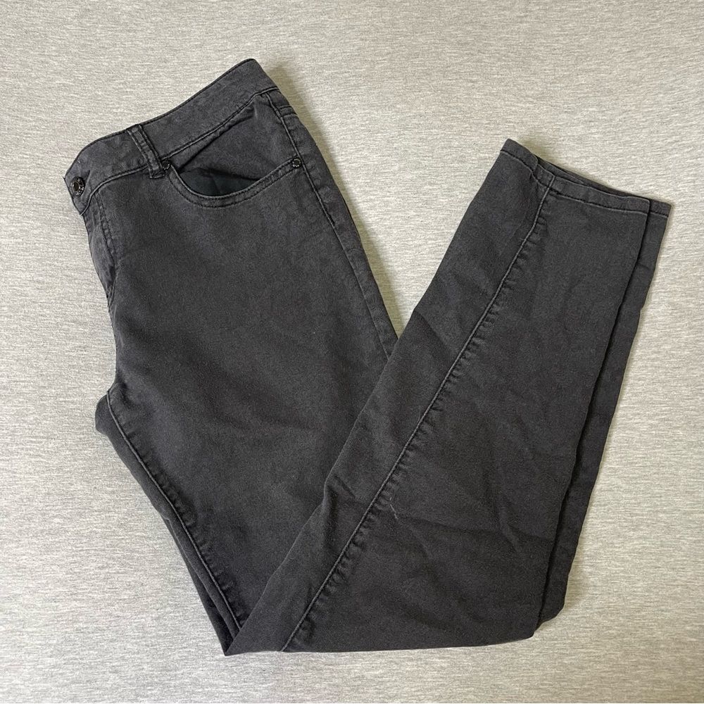 Arden B. Women's Stretchy Straight Leg Jeans - Size 12 - Picture 6 of 13